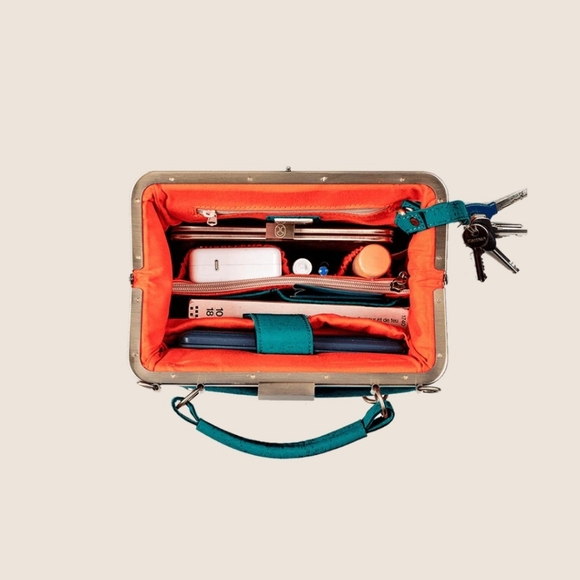 Laflore Paris Bebebark Convertible Purse, Emerald Green - Picture 15 of 16